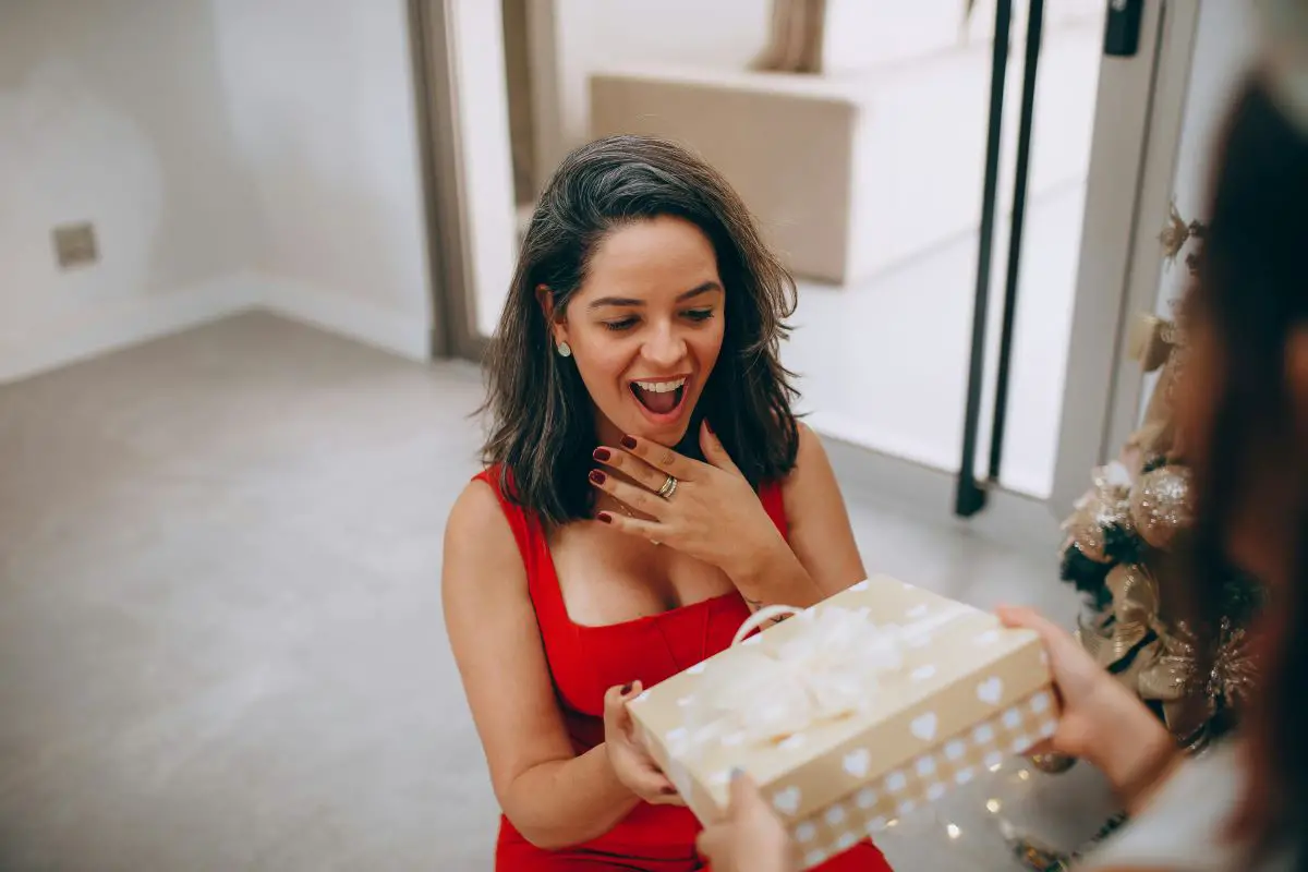 Exchanging presents can be an overwhelming experience for some individuals.