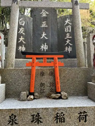 Traveling With A Group: Navigating Social Dynamics and Autism 5 Traveling with a group can put you outside of your comfort zone, but the rewards are incredible.